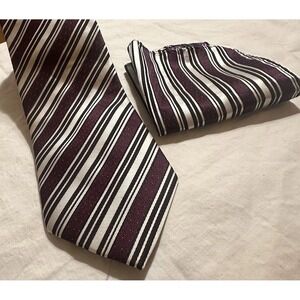 Ferrecci  Plum ‎ Necktie And Hankie